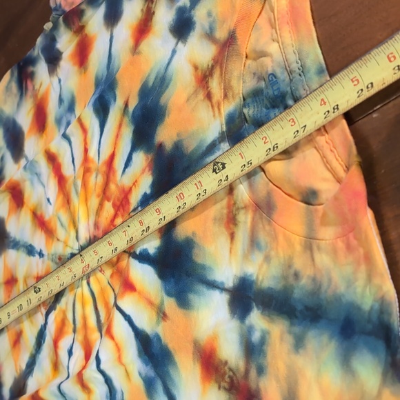 Custom Tie Dye Large - Picture 5 of 5